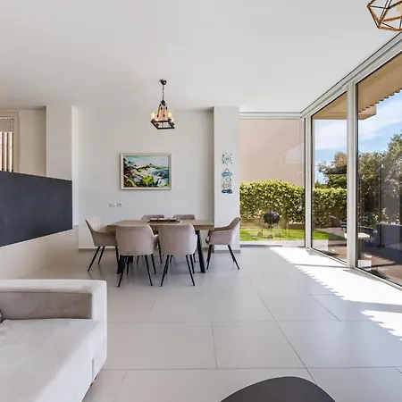 Villa The Ionian Coast By Pikhost Himare