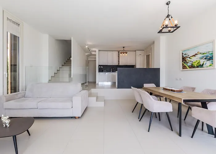 The Ionian Coast By Pikhost 别墅 *